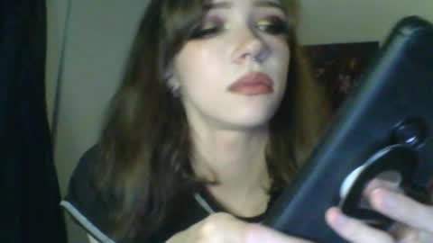 Snapshot of sendforesme chatting on March 8, 4:01 am goddess esme online show from March 8, 4:01 am