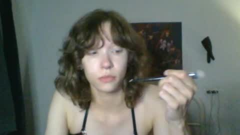 Snapshot of sendforesme chatting on September 19, 11:27 pm goddess esme online show from September 19, 11:27 pm