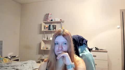 Snapshot of sensetive_mary chatting on September 15, 6:19 pm Mary Cherry online show from September 15, 6:19 pm