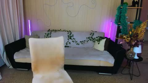 sensitiveheartt online show from November 21, 9:19 am