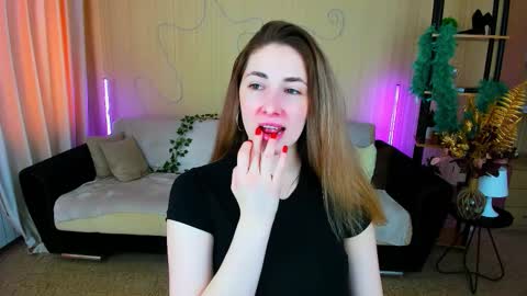 sensitiveheartt online show from November 22, 11:20 am