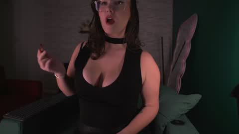 Jasmine online show from January 2, 6:12 pm