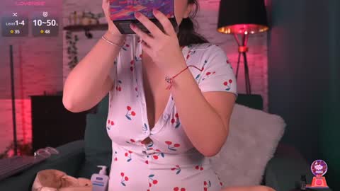 Jasmine online show from March 8, 9:06 am