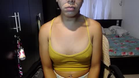 sensual_natalie online show from January 3, 9:15 pm