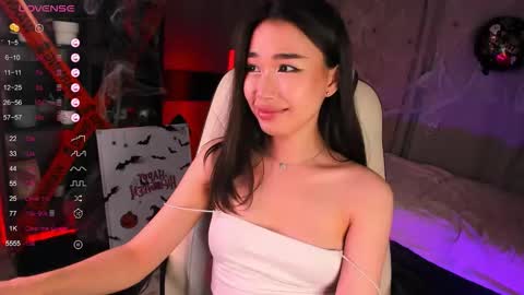 Kiki online show from October 15, 3:12 pm