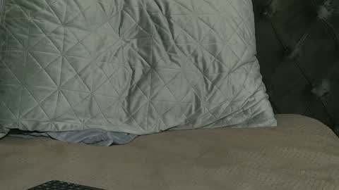 Snapshot of sensualldream chatting on November 27, 10:28 am Alya online show from November 27, 10:28 am