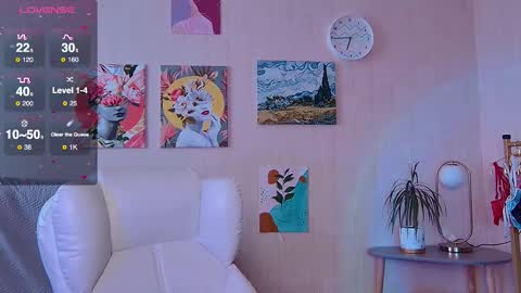 sensuallucy233 online show from November 2, 9:00 am