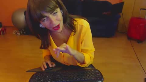 Snapshot of sensualmyra chatting on October 10, 1:10 pm sensualmyra online show from October 10, 1:10 pm