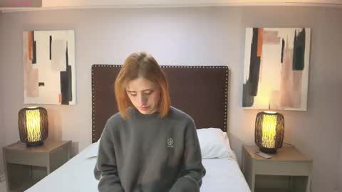 Snapshot of seraphine_star chatting on October 2, 3:24 am Seraphine star online show from October 2, 3:24 am