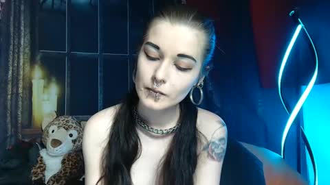 Seraphin Munster online show from March 9, 12:10 am