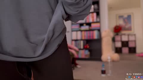 SeraReads online show from December 17, 4:45 am