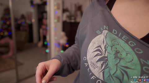 SeraReads online show from December 22, 5:45 am