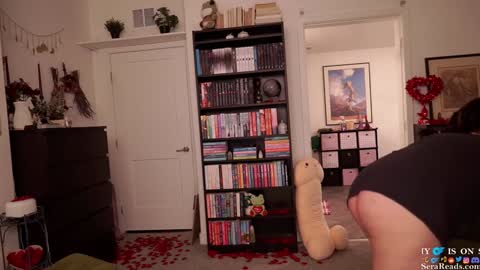 SeraReads online show from February 8, 5:51 am