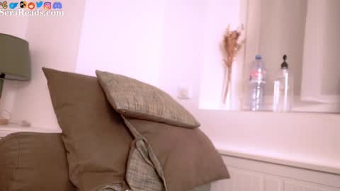 SeraReads online show from March 11, 1:12 pm