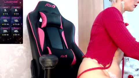 serenexx  your MILF online show from December 22, 8:05 am