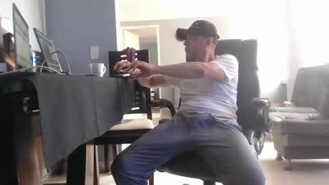 hetero serio discreto online show from February 27, 4:21 pm