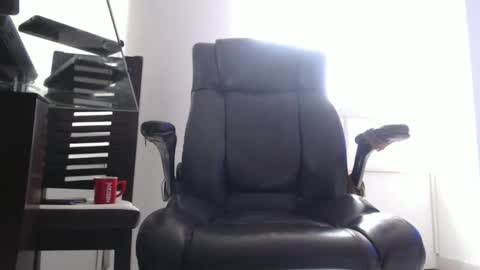 hetero serio discreto online show from November 24, 9:47 pm