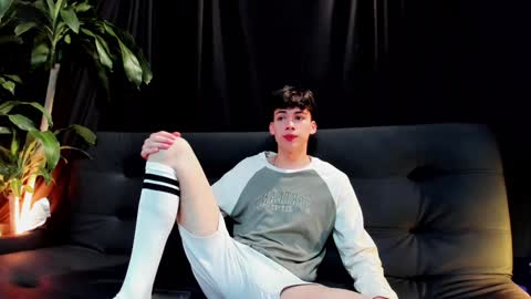 seth_ryder online show from December 2, 5:26 am