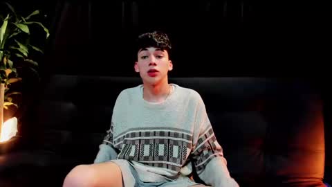 seth_ryder online show from December 4, 6:11 am