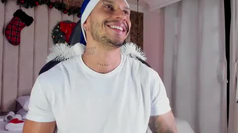 HEY IM SETH online show from December 22, 9:20 pm