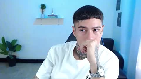 Thomas online show from October 17, 3:03 pm