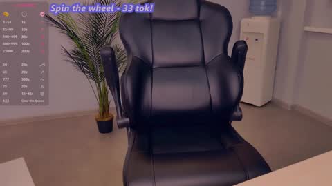 Melissa online show from January 9, 1:02 pm