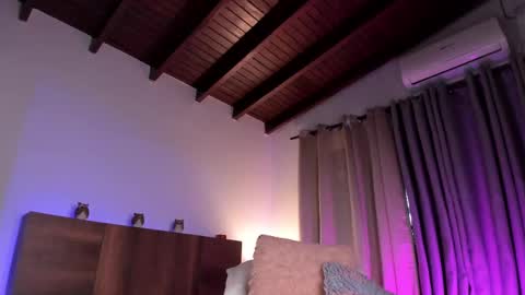 ... Camila ... online show from February 26, 4:35 pm