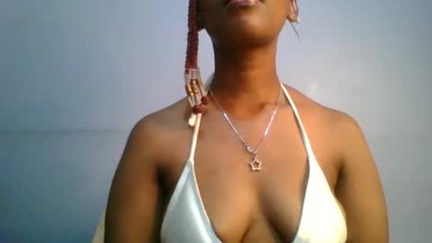 Maggie online show from February 16, 2:21 pm