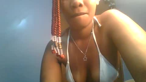 Maggie online show from February 20, 2:40 am