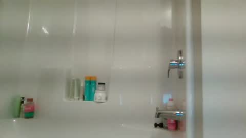 Snapshot of sexislitpuss69 chatting on January 3, 6:35 pm sexislitpuss69 online show from January 3, 6:35 pm