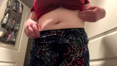 Snapshot of sexislitpuss69 chatting on February 1, 5:37 pm sexislitpuss69 online show from February 1, 5:37 pm