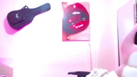 sexmilkdirty online show from December 13, 9:41 pm