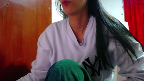 sexmilkdirty online show from November 4, 12:43 am