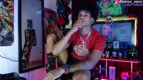 Aharon  ravelo online show from September 9, 2:22 am