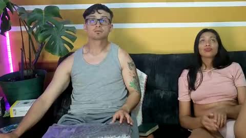 KhidaMilo online show from November 22, 9:14 pm