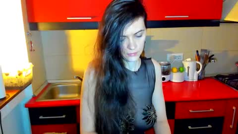 sexqueen1111 online show from November 26, 2:01 am