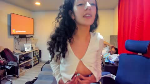 Jax and Lu online show from January 5, 10:50 pm