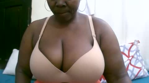 sexxi_ebony online show from September 28, 1:16 pm