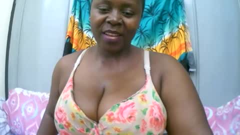 sexxi_ebony online show from November 22, 8:24 am