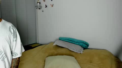 Snapshot of sexxxmaffia69 chatting on February 27, 2:21 am David y Sammy online show from February 27, 2:21 am