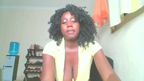 Snapshot of sexxy_thick_ebony chatting on September 23, 6:55 pm Sweet doll online show from September 23, 6:55 pm