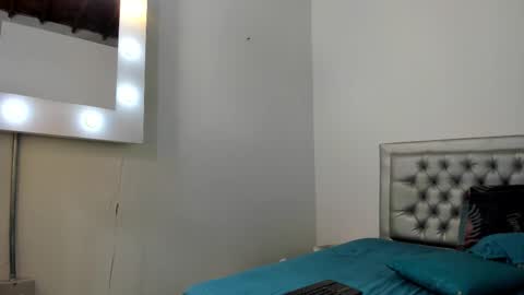 sexxylatincouple1 online show from October 18, 10:16 am