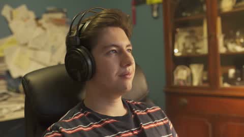 Snapshot of sexy98165 chatting on September 11, 6:02 am sexy98165 online show from September 11, 6:02 am