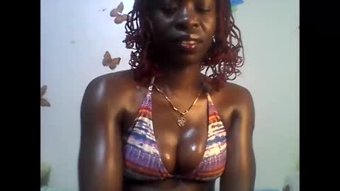 Snapshot of sexy_annbel chatting on October 16, 12:28 pm Ann online show from October 16, 12:28 pm