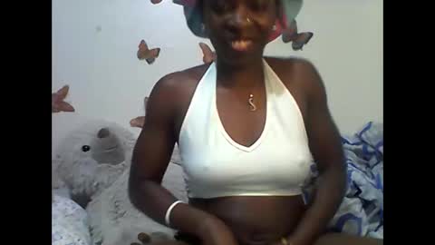 Snapshot of sexy_annbel chatting on October 23, 12:32 am Ann online show from October 23, 12:32 am