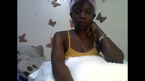 Snapshot of sexy_annbel chatting on October 25, 10:26 pm Ann online show from October 25, 10:26 pm