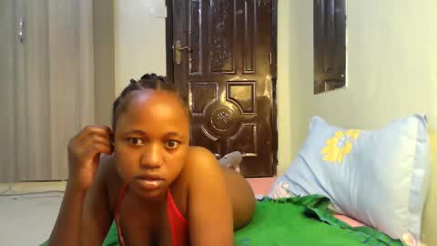 Snapshot of sexy_ariana_2 chatting on January 30, 3:44 am Ariana online show from January 30, 3:44 am