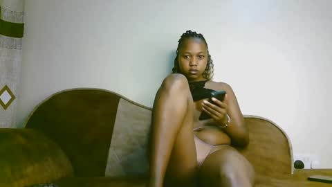 Snapshot of sexy_ariana_2 chatting on March 8, 6:21 am Ariana online show from March 8, 6:21 am