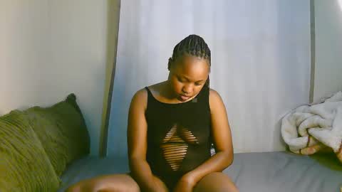 Snapshot of sexy_ariana_2 chatting on October 10, 12:15 pm Ariana online show from October 10, 12:15 pm