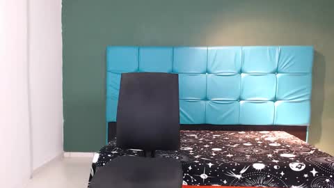 Snapshot of sexy_bigcock01 chatting on February 3, 12:03 pm sexy_bigcock01 online show from February 3, 12:03 pm